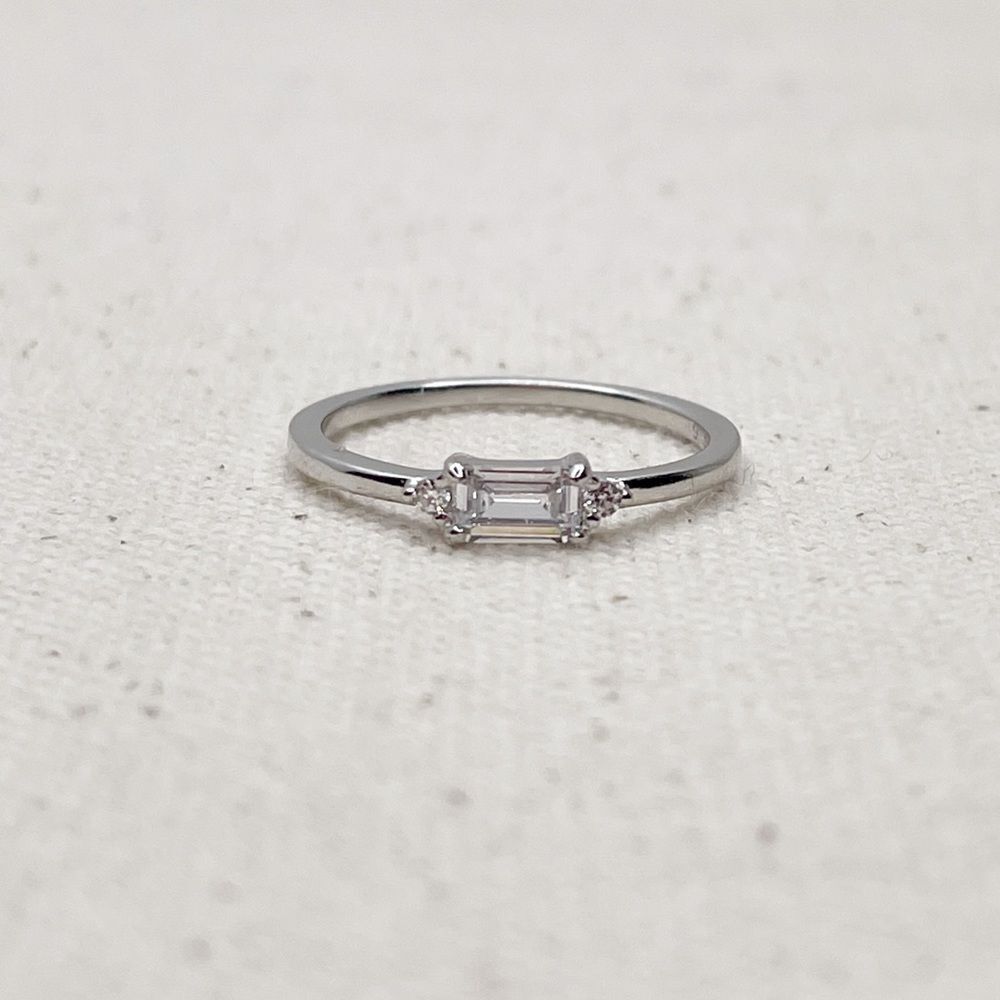 NEW STERLING SILVER Emerald Cut Simulated Diamond Ring